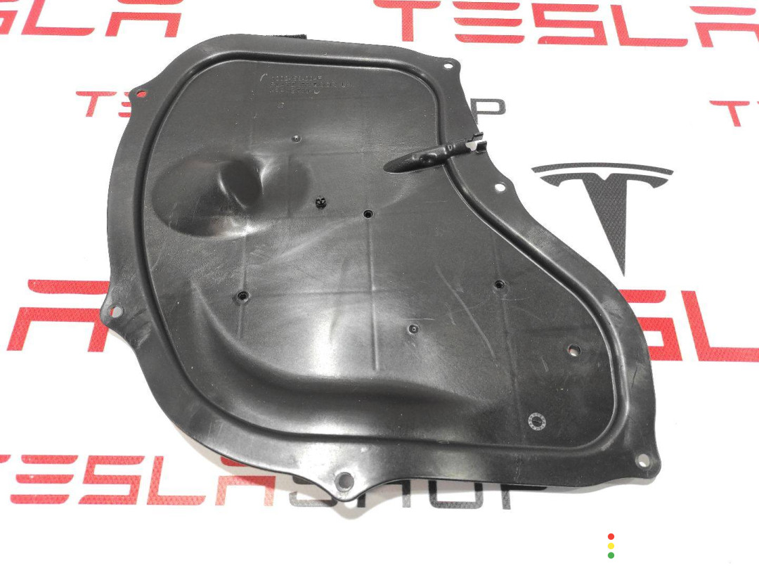 1037847-00-D, 1002458-00-G Накладка двери внутренняя передняя левая Tesla Model S 2015г. - фото №1
