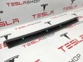 1009236-00-H, 1009255-00-G Накладка крышки багажника Tesla Model S 2017г. - фото №4