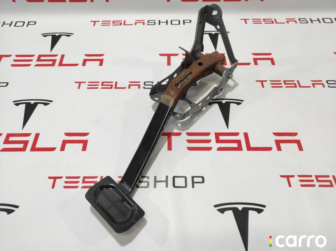 1050657-00-A, 6006455-00-A Педаль тормоза Tesla Model S 2015г. - фото №1