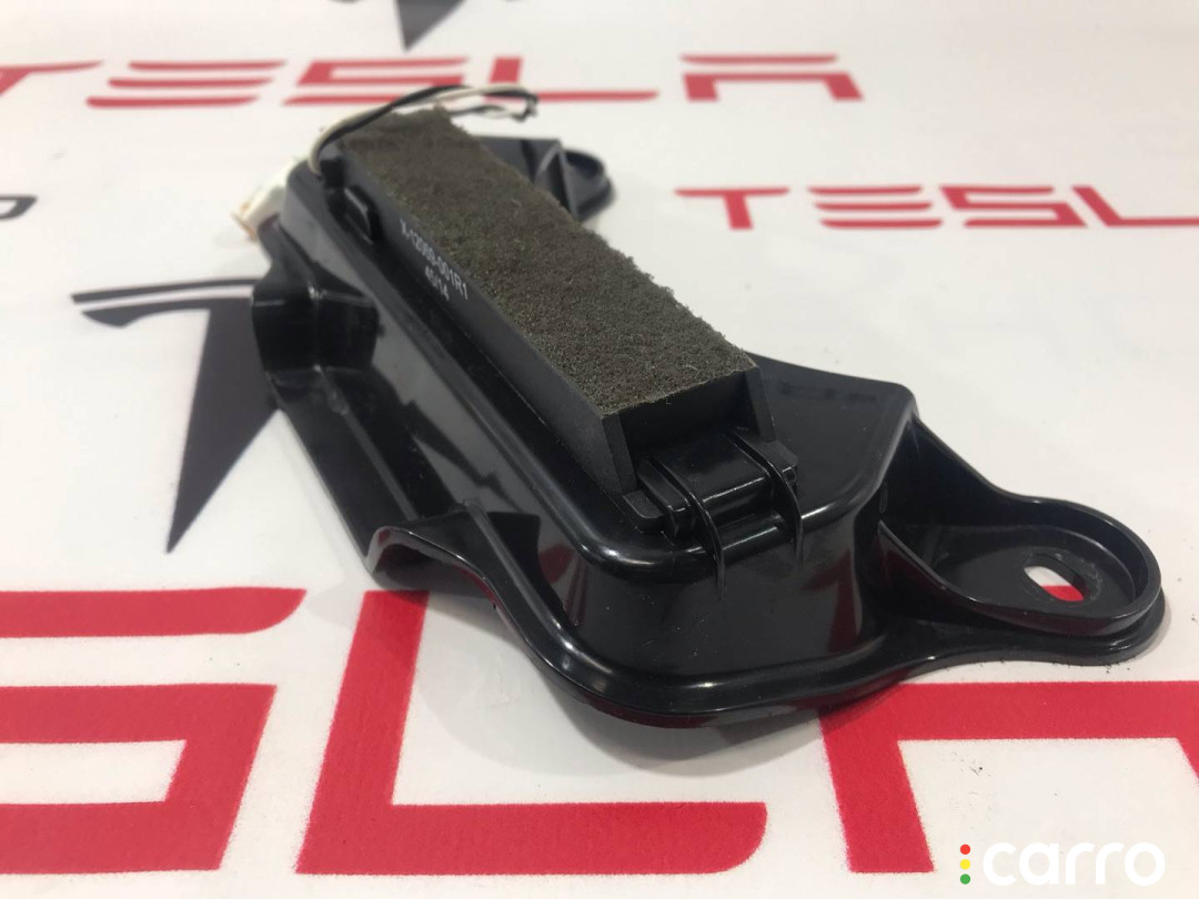 1015865-00-A, 1014951-00-A, X-12069-001R1 Антенна системы комфортного доступа Tesla Model S 2015г. - фото №5