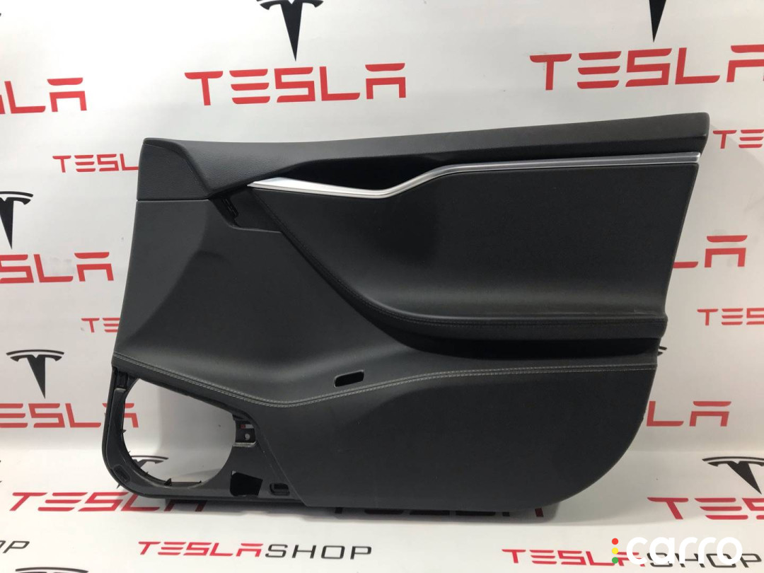 1007912-00-D, 1007936-08-L обшивка двери передней правой Tesla Model S 2015г. - фото №1
