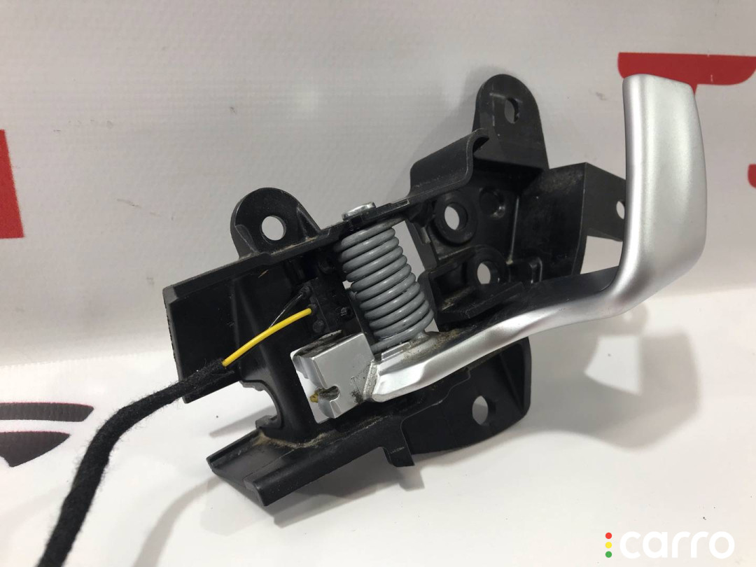 1008436-00-E, 1002973-00-G ручка внутренняя двери передней левой Tesla Model S 2015г. - фото №2