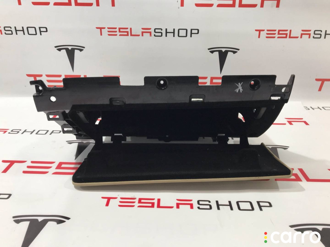 1009475-00-C, 1002299-00-B, 1003327-08-L, 1035104-00-B Бардачок Tesla Model S 2013г. - фото №3