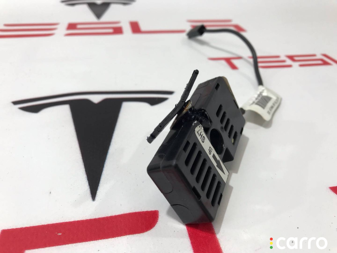 1012002-01-A антенна Tesla Model S 2013г. - фото №2