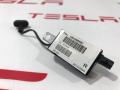 1004808-00-C усилитель антенны Tesla Model S 2013г. - фото №2