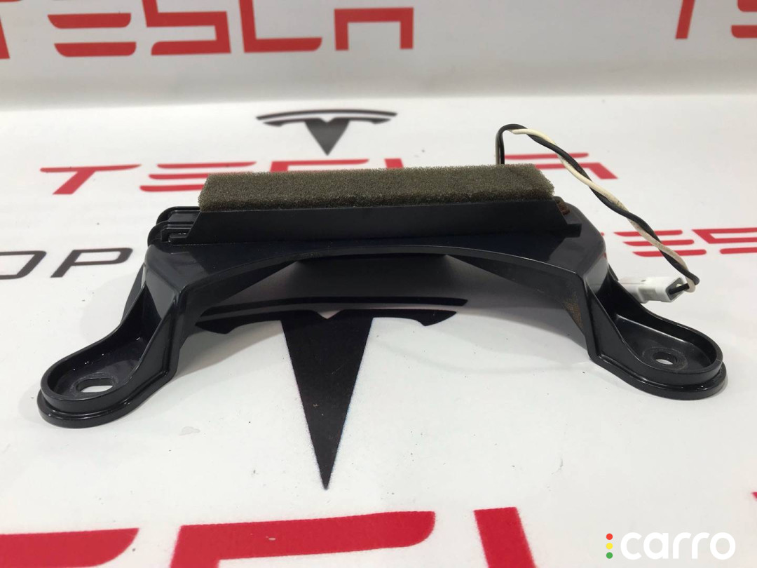 1015865-00-A, 1014951-00-A, X-12069-001R1 Антенна системы комфортного доступа Tesla Model S 2013г. - фото №3