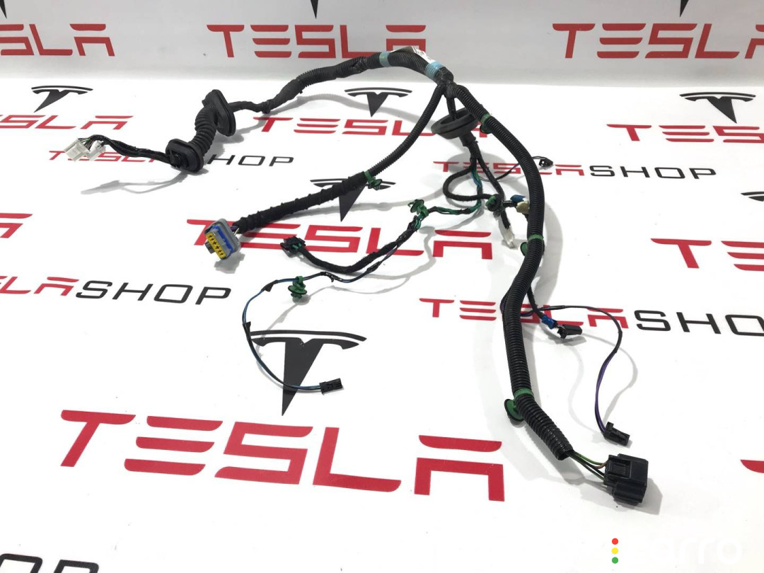1004426-00-M Электропроводка двери Tesla Model S 2013г. - фото №3
