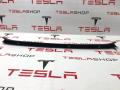 1009236-00-H, 1009255-00-G Накладка крышки багажника Tesla Model S 2013г. - фото №4