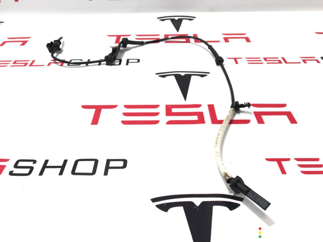 6009167-00-A Датчик ABS левый Tesla Model S 2013г. - фото №1