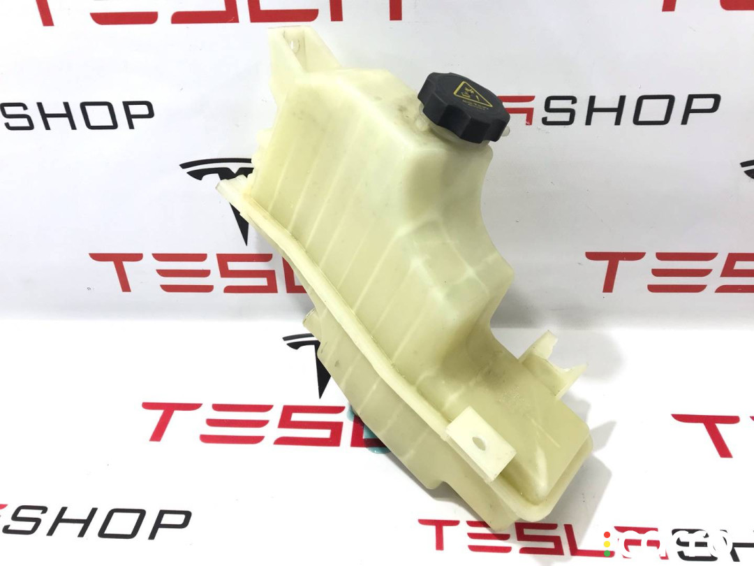 6007339-00-C Бачок расширительный Tesla Model S 2013г. - фото №1