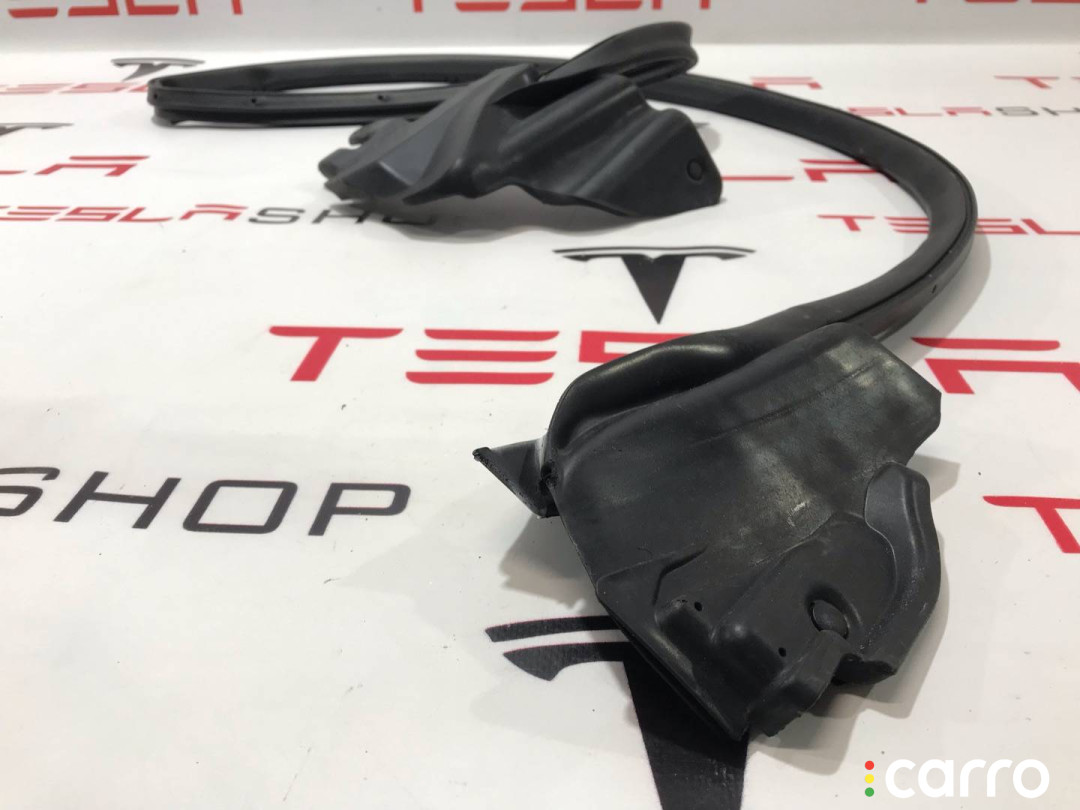 600959400D Уплотнитель передней двери Tesla Model S 2013г. - фото №4