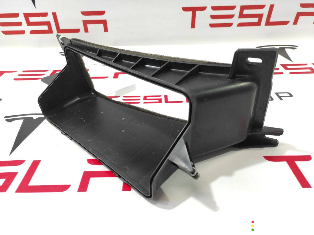 1013536-00-A Корпус воздушного фильтра Tesla Model S 2013г. - фото №2