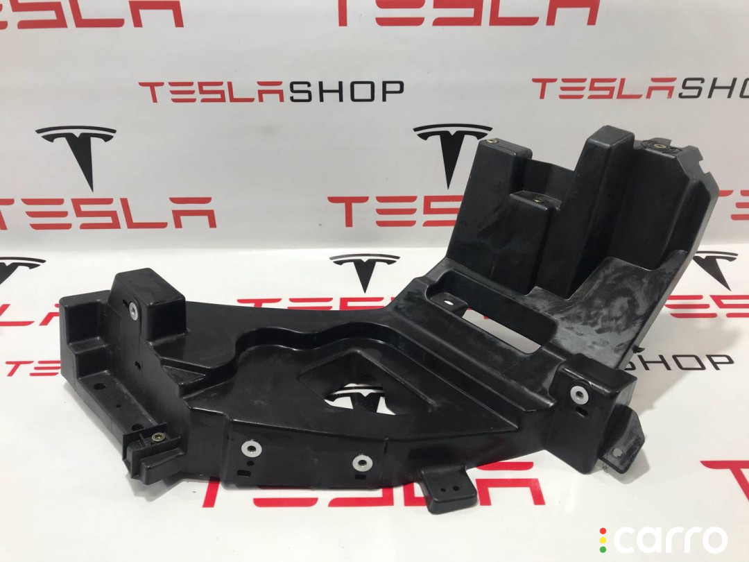 1043357-00-F крепление фары (кронштейн фары) левой Tesla Model X 2017г. - фото №1