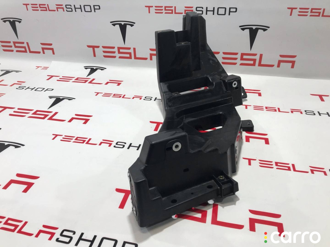 1043357-00-F крепление фары (кронштейн фары) левой Tesla Model X 2017г. - фото №2
