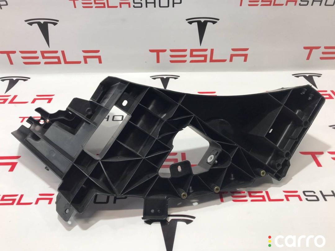 1043357-00-F крепление фары (кронштейн фары) левой Tesla Model X 2017г. - фото №4