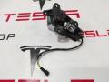 1008436-00-E, 1002973-00-G ручка внутренняя двери передней левой Tesla Model S 2013г. - фото №3