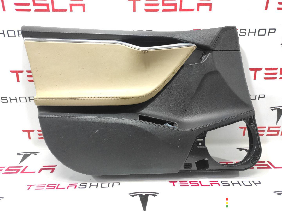 6006071-08-L обшивка двери передней левой Tesla Model S 2013г. - фото №1