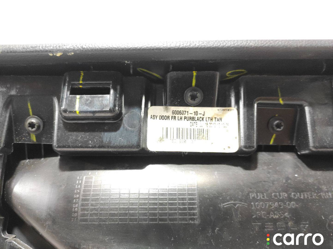 6006071-08-L обшивка двери передней левой Tesla Model S 2013г. - фото №6