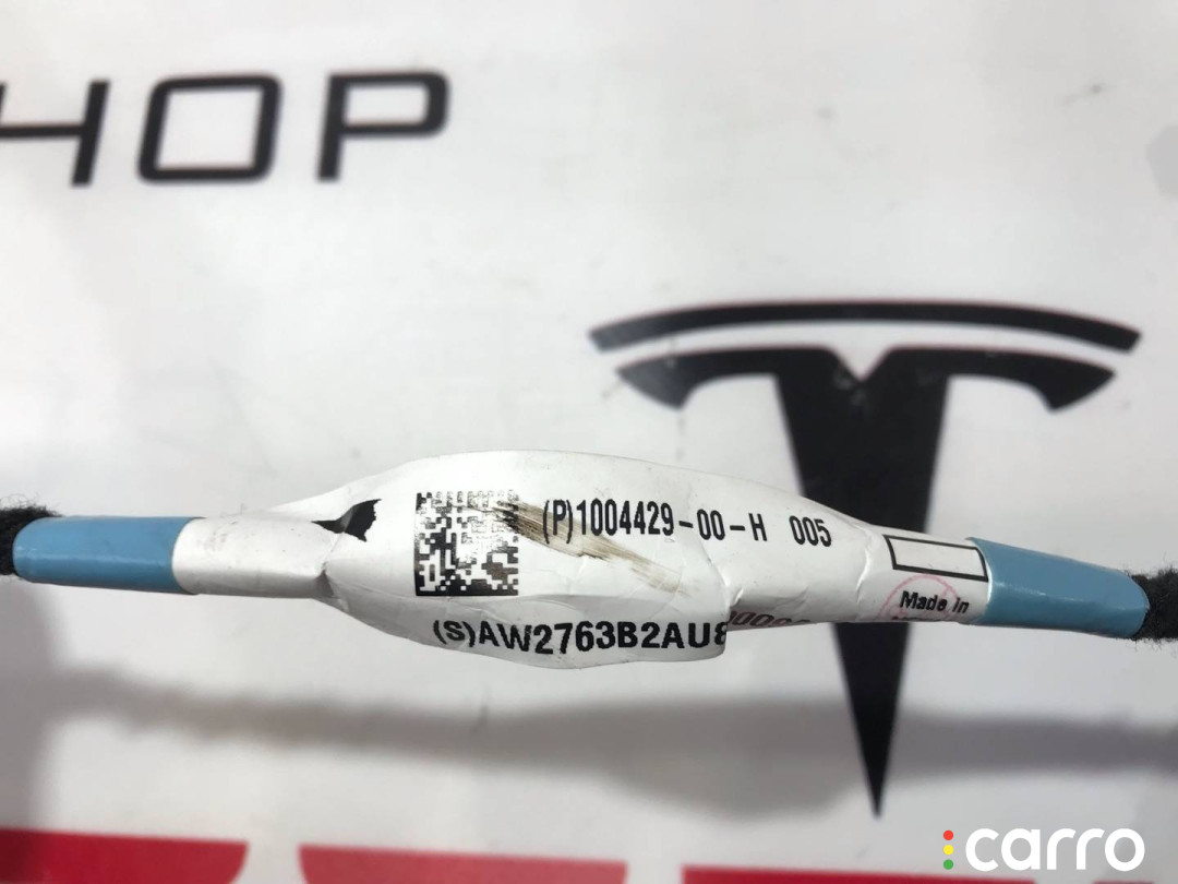 1004429-00-H, 1004429-92-P Проводка крышки багажника Tesla Model S 2013г. - фото №4