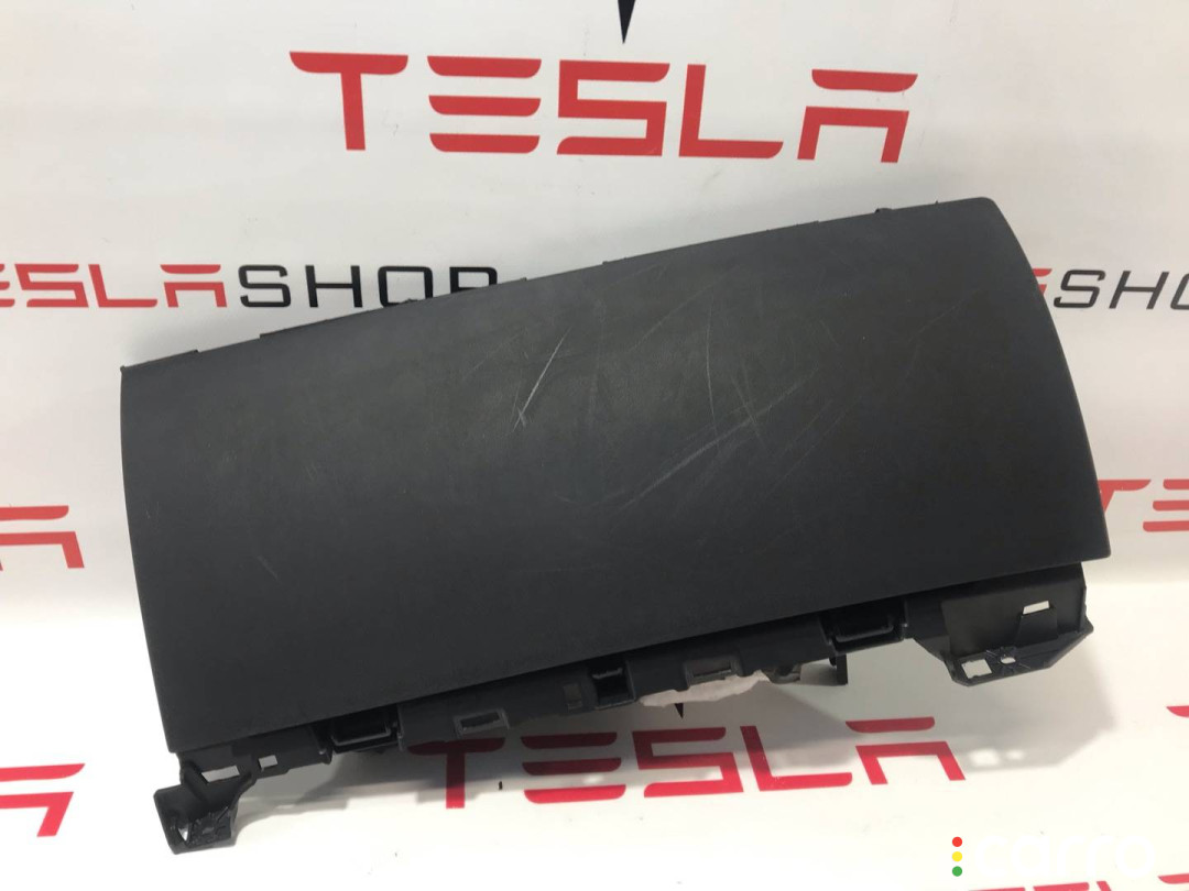 1083340-00-O Бардачок Tesla Model 3 2018г. - фото №1