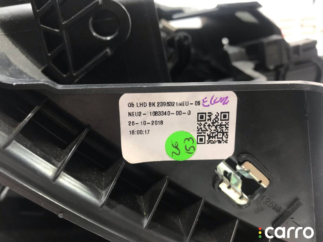 1083340-00-O Бардачок Tesla Model 3 2018г. - фото №6