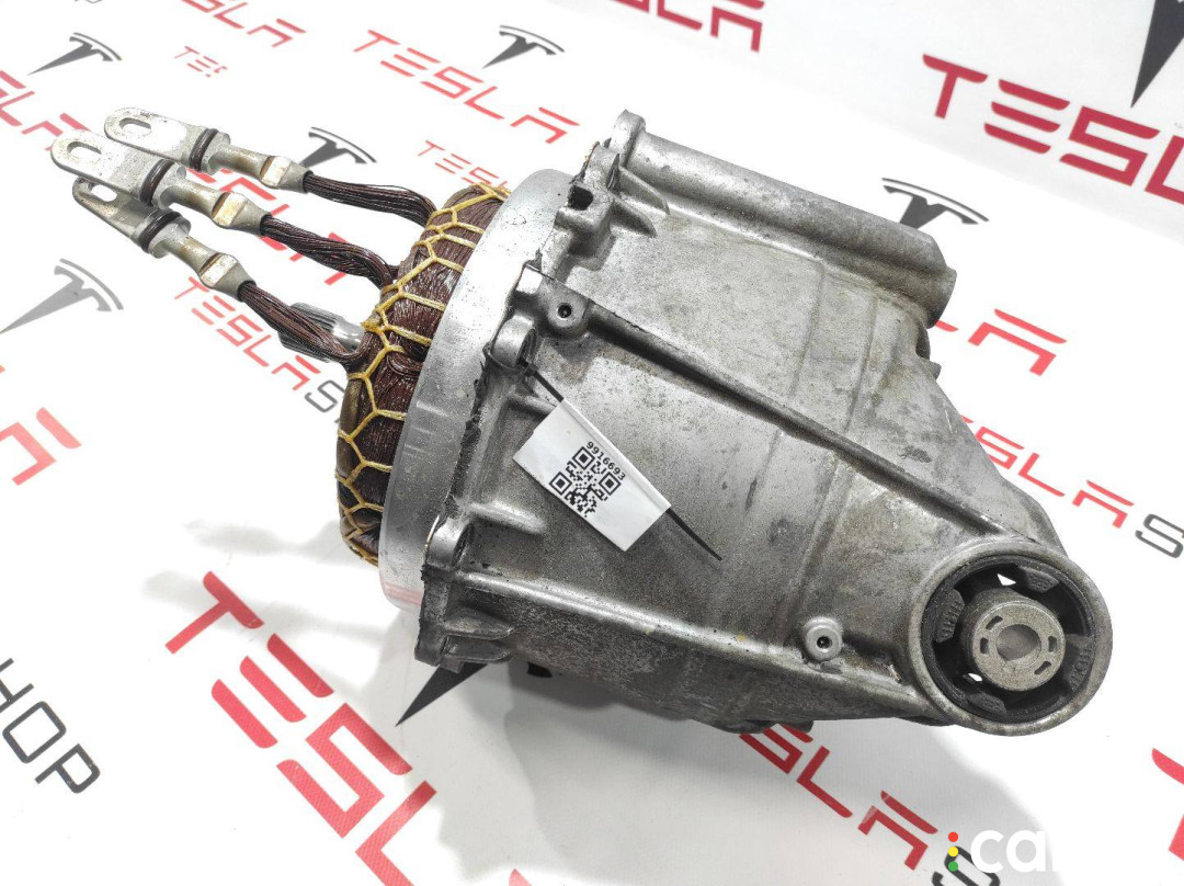 1093110-01-A, 1120980-00-C Электродвигатель Tesla Model 3 2018г. - фото №2