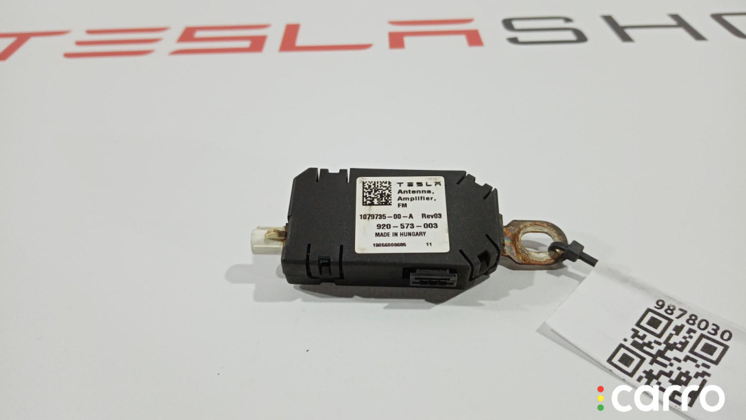 1079735-00-A усилитель антенны Tesla Model 3 2019г. - фото №1