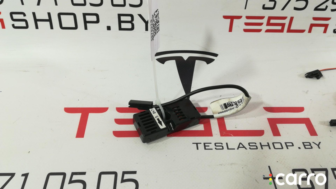 1012002-01-A антенна Tesla Model S 2014г. - фото №1