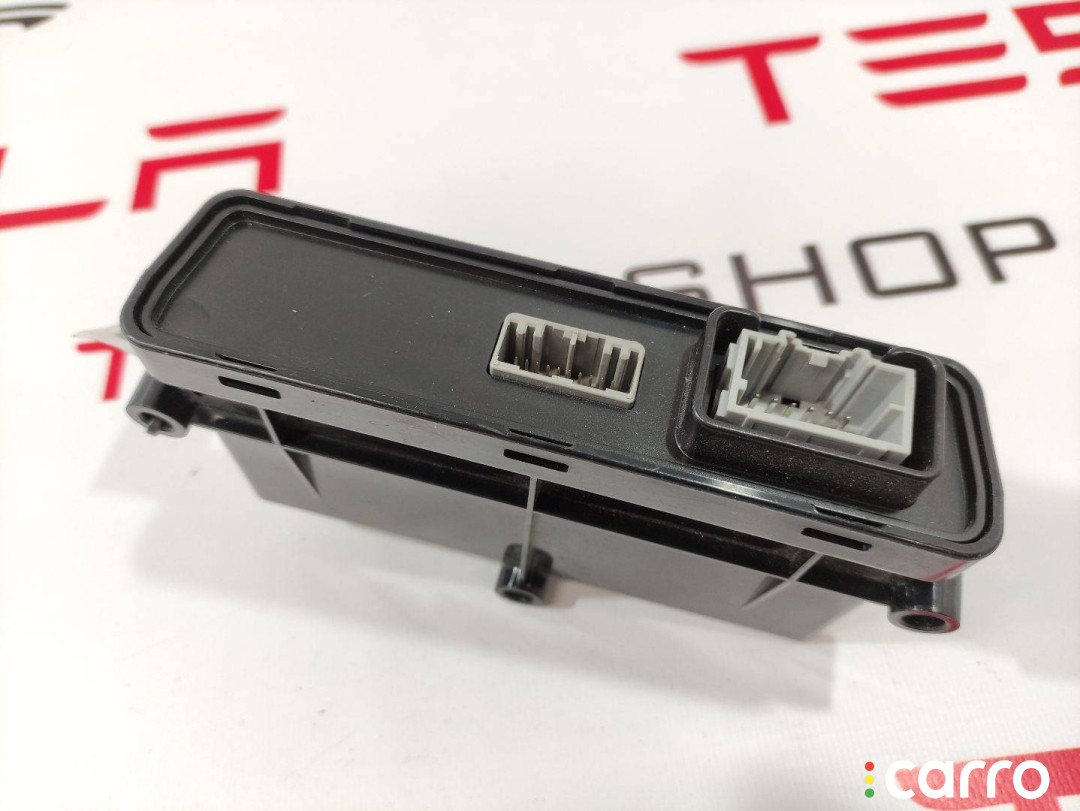 1007618-00-C ЭБУ электронного стояночного тормоза Tesla Model S 2014г. - фото №2