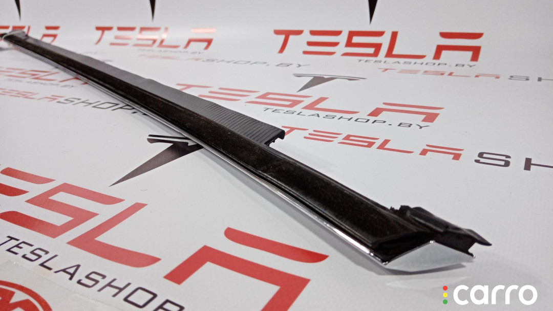 109578900C молдинг двери задней левой Tesla Model S 2012г. - фото №4
