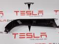 1009254-00-G Накладка крышки багажника Tesla Model S 2015г. - фото №2
