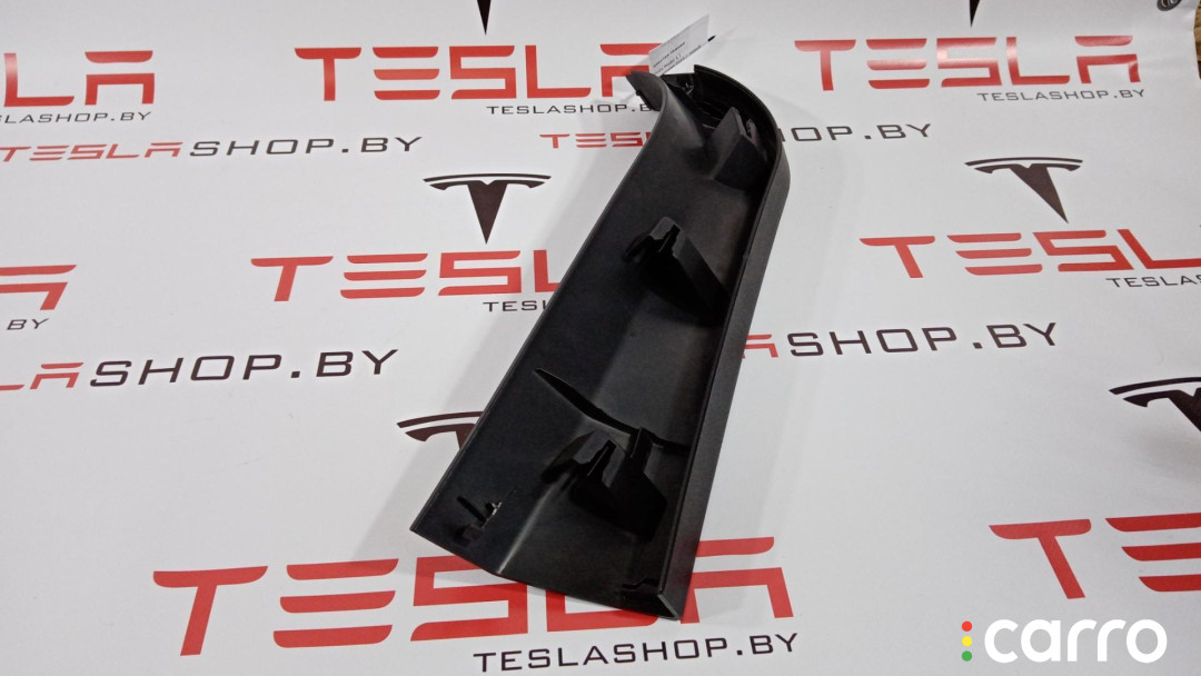 1009254-00-G Накладка крышки багажника Tesla Model S 2015г. - фото №3