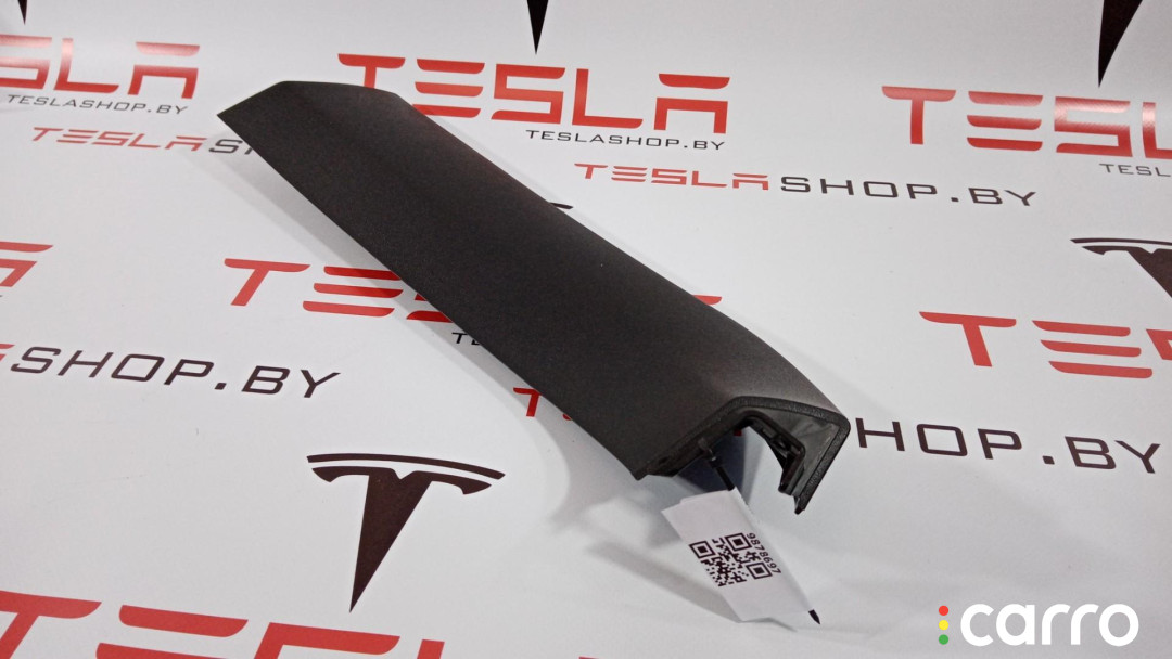 1009254-00-G Накладка крышки багажника Tesla Model S 2015г. - фото №4