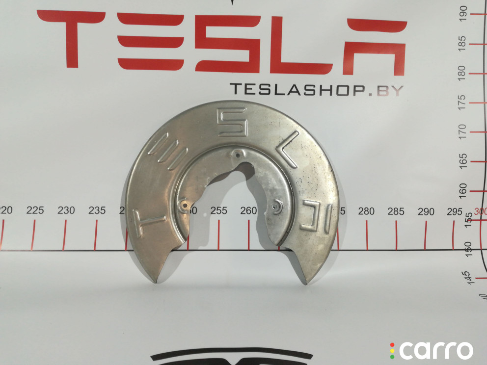 1044665-00-C Кожух тормозного диска Tesla Model 3 2019г. - фото №1
