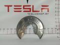 1044666-00-C Кожух тормозного диска Tesla Model 3 2019г. - фото №2