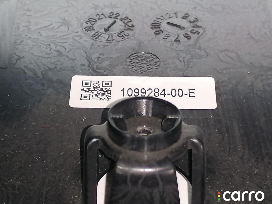 1100572-00-E кожух рулевой колонки Tesla Model 3 2019г. - фото №4
