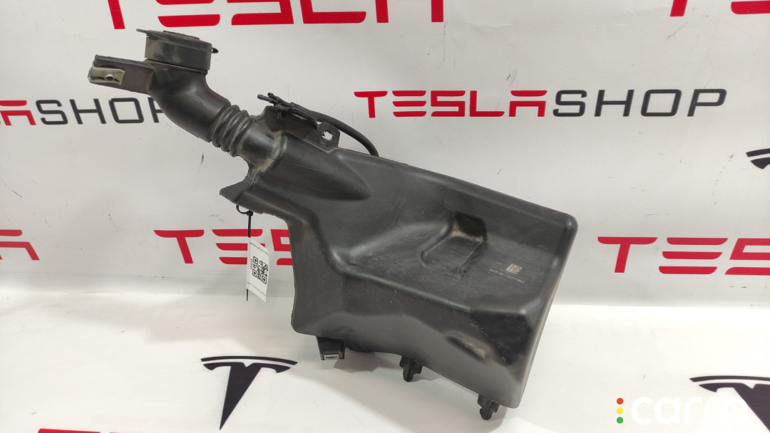 1005454-00-A, 1096062-00-D, 1139548-00-A бачок омывателя Tesla Model 3 2019г. - фото №1