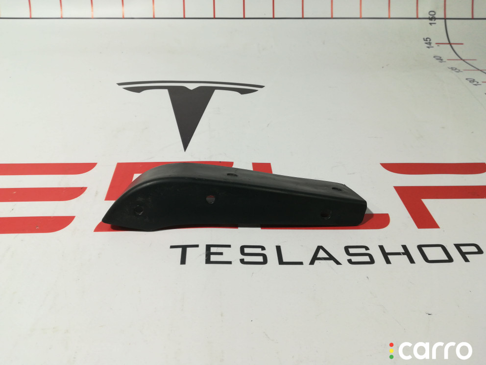 101632300B Кронштейн крепления подкрылка заднего левого Tesla Model S 2012г. - фото №1