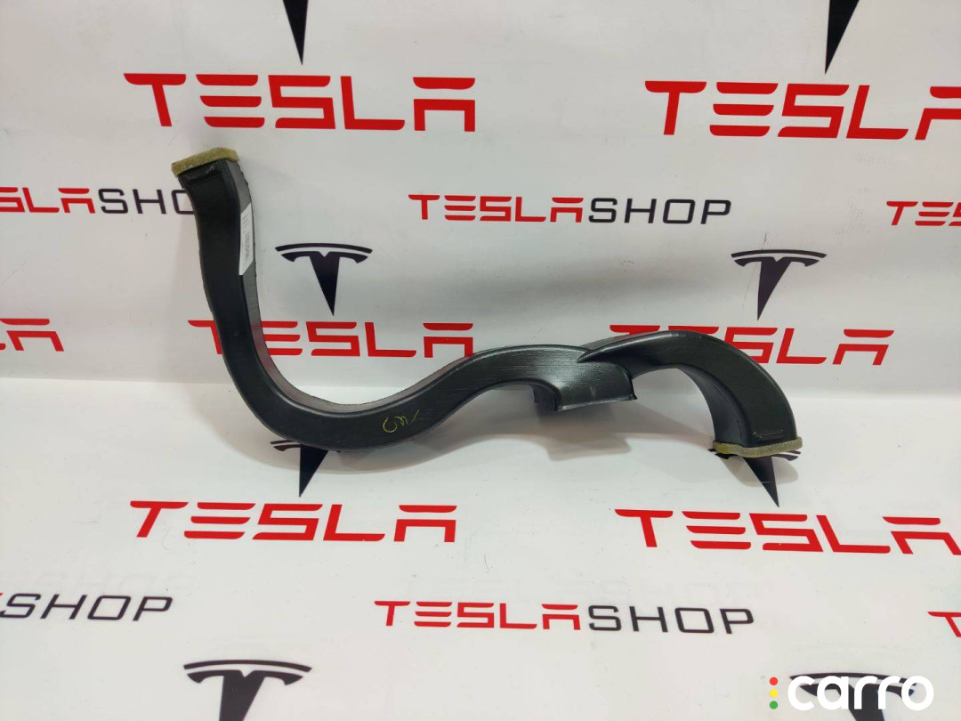 1090886-00-A воздуховод (дефлектор) радиатора правый Tesla Model X 2019г. - фото №1