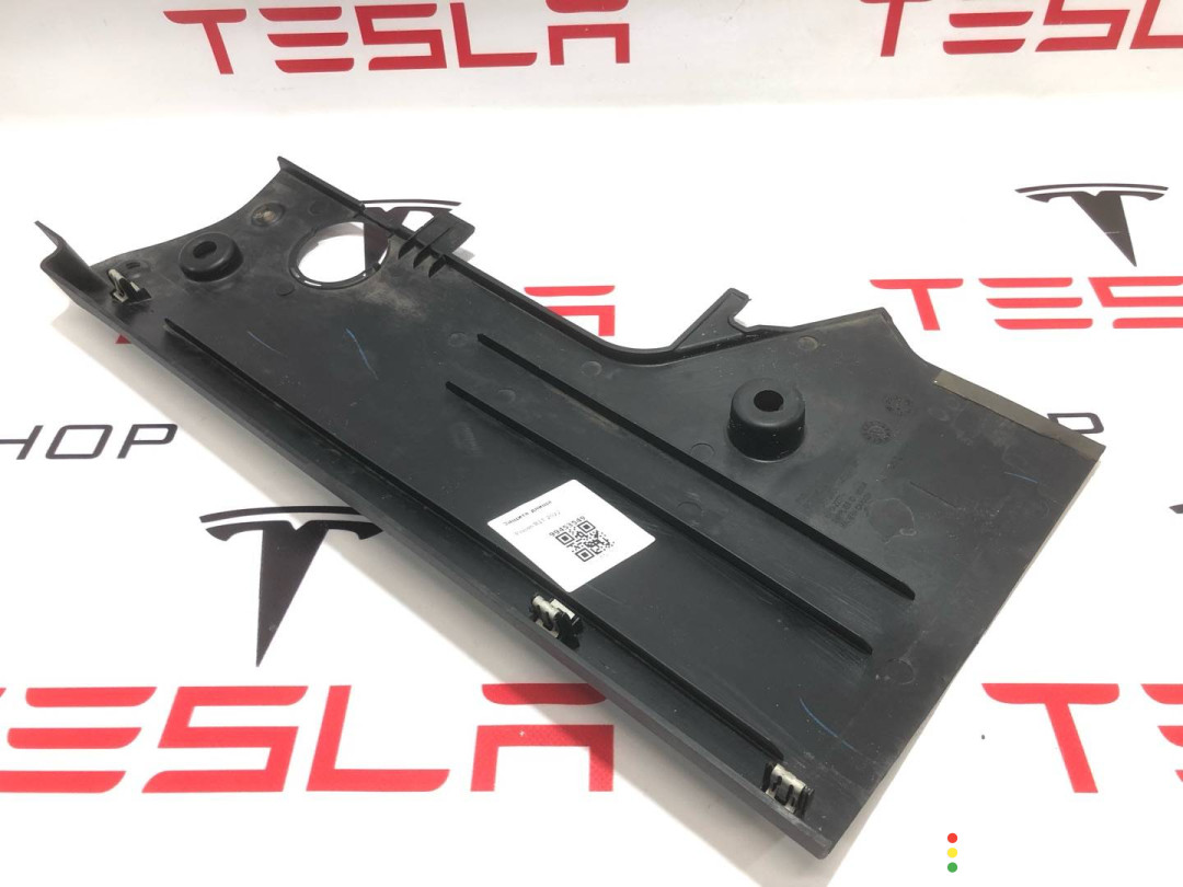 PT00002020-J, PT00046989-E защита днища Rivian R1T 2022г. - фото №3