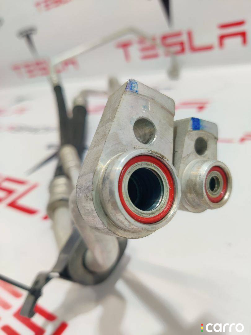 1037334-00-D Трубка кондиционера Tesla Model X 2019г. - фото №2