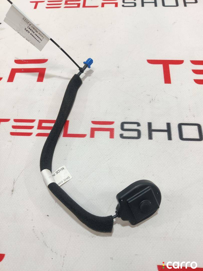 1097321-00-A, 1097321-00-B, 920-567-001 антенна навигации Tesla Model X 2019г. - фото №1