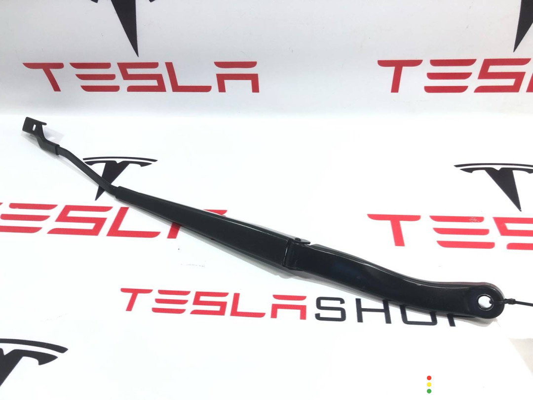 600595100C щеткодержатель (поводок стеклоочистителя, дворник) левый Tesla Model S 2016г. - фото №2