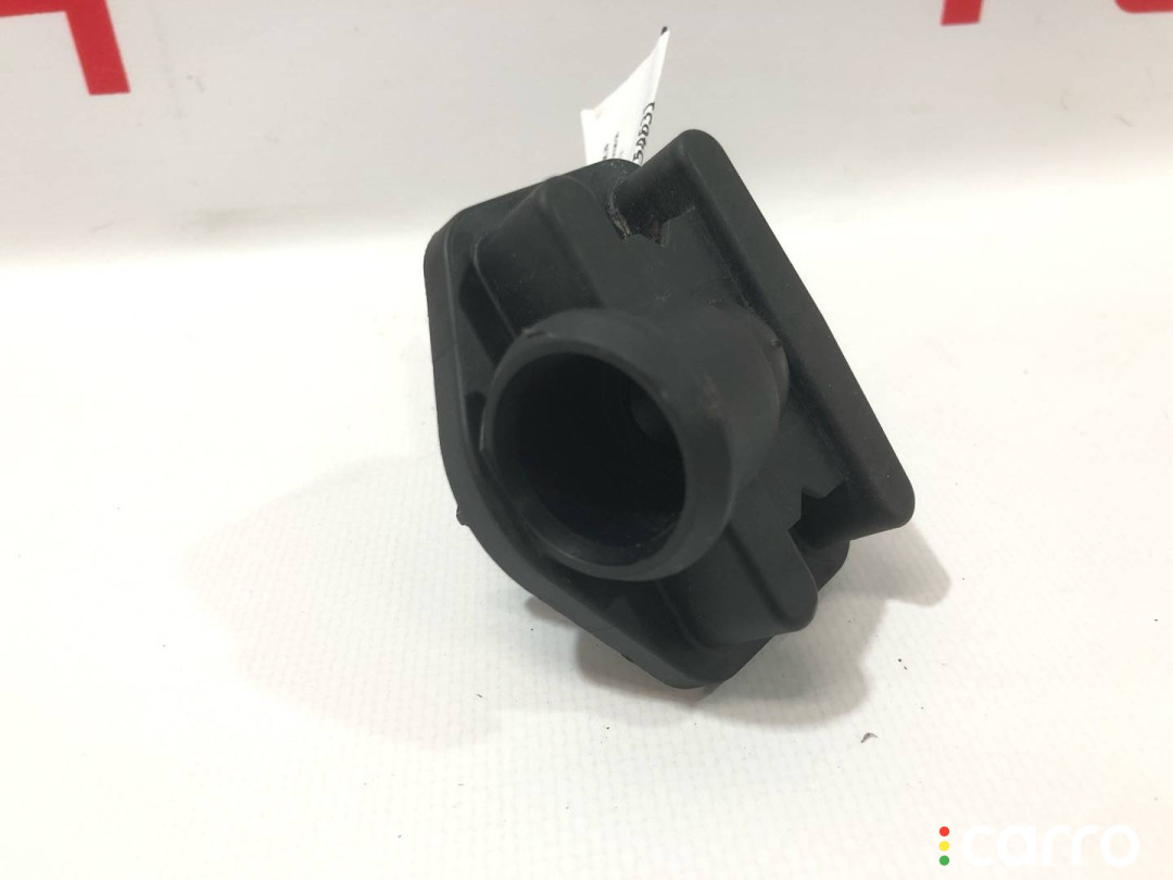1090365-00-D, 1090365-00-E Штуцер Tesla Model 3 2019г. - фото №1