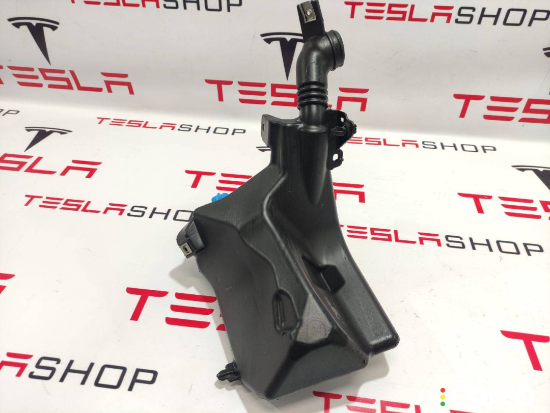 1096062-00-F, 1139548-00-A бачок омывателя передний Tesla Model 3 2020г. - фото №3