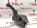 1096062-00-F, 1139548-00-A бачок омывателя передний Tesla Model 3 2020г. - фото №6