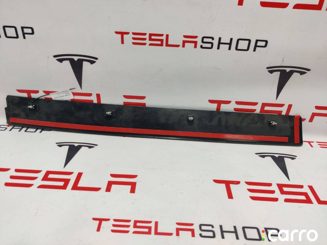 1035203-00-E, 1035121-00-E молдинг двери задней левой Tesla Model X 2019г. - фото №2