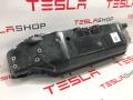 1035176-00-G, 1035179-00-F передняя панель (телевизор) Tesla Model X 2019г. - фото №2