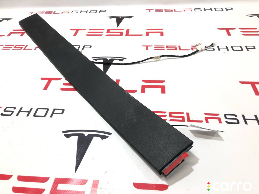 1097663-00-A накладка двери задней левой Tesla Model X 2019г. - фото №1