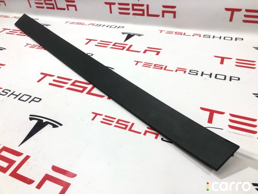 1035120-00-D молдинг двери передней правой Tesla Model X 2019г. - фото №1